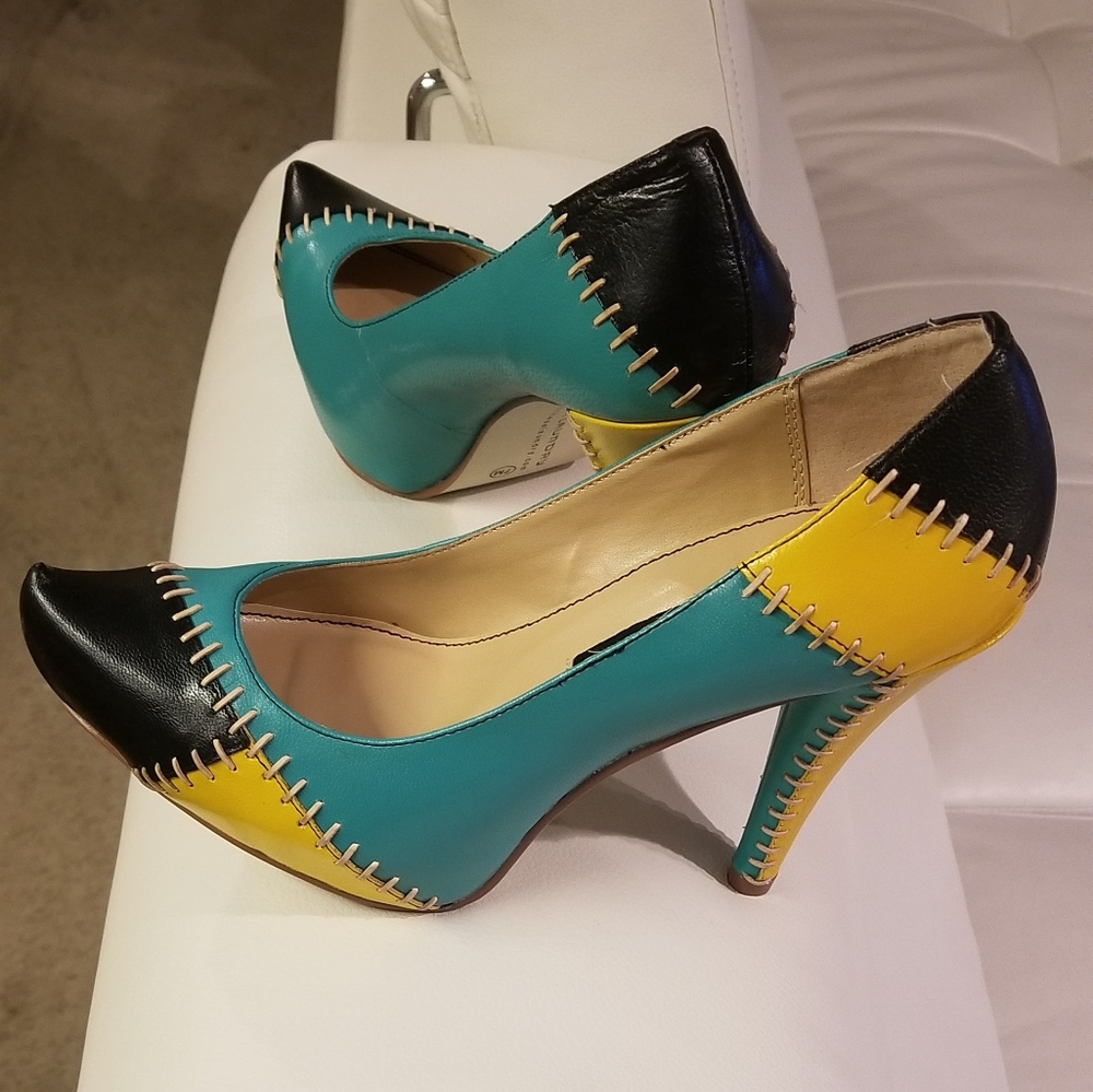 Chinese Laundry Patchwork Pump Sz 7 - image 1